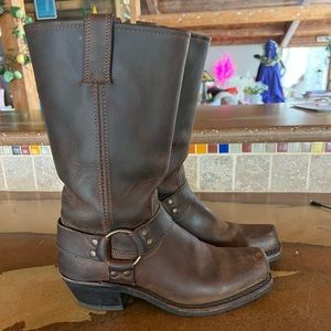 Women’s size 7.5 Frye boots
